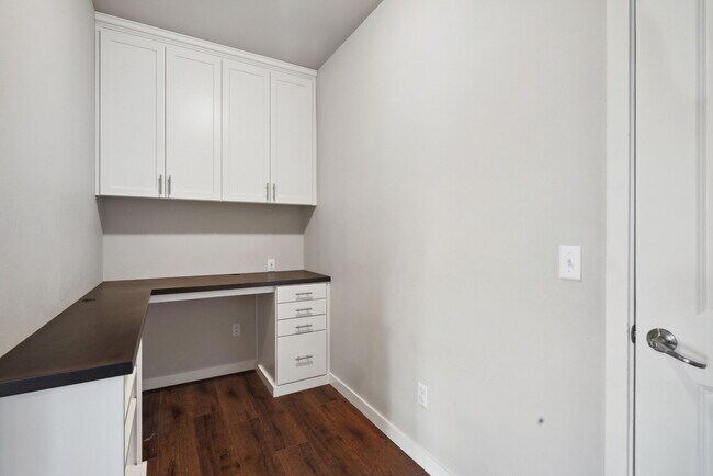 Building Photo - 7923 161st Street Ct E