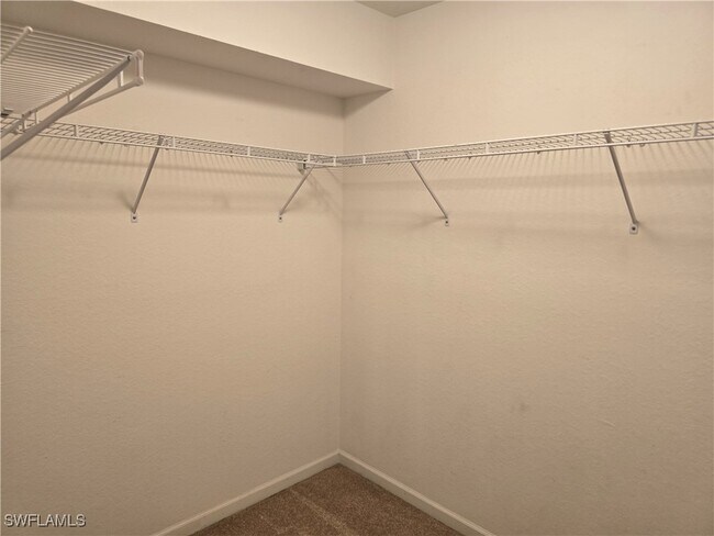 Building Photo - 25069 Peacock Ln