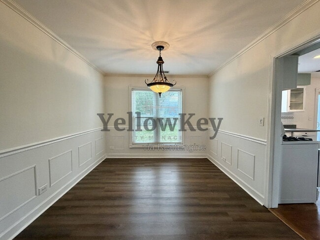 Building Photo - 728 Buffalo Cir
