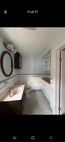 Building Photo - 162 Emmett Ave