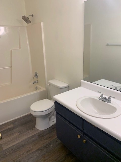 Building Photo - 2 Bed 2 Bath Duplex with Garage in Paladin...