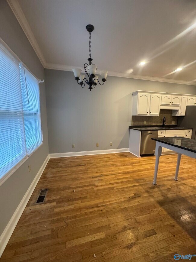 Building Photo - 108 Suffolk Dr