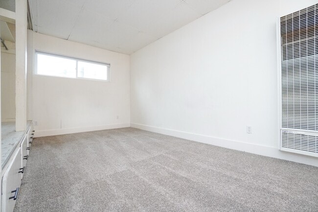 Building Photo - 4203 W Kootenai St