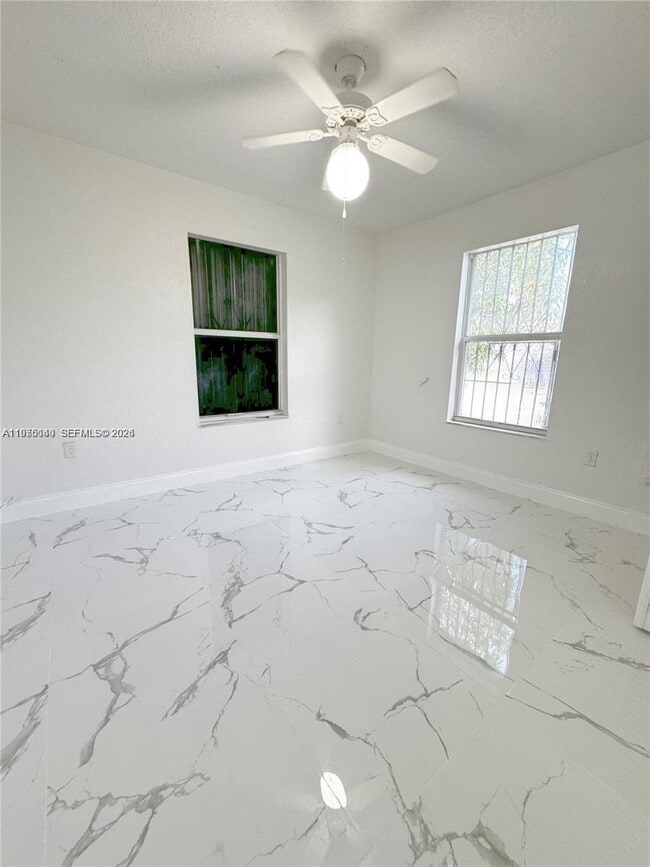 Building Photo - 1858 NW 1st Pl