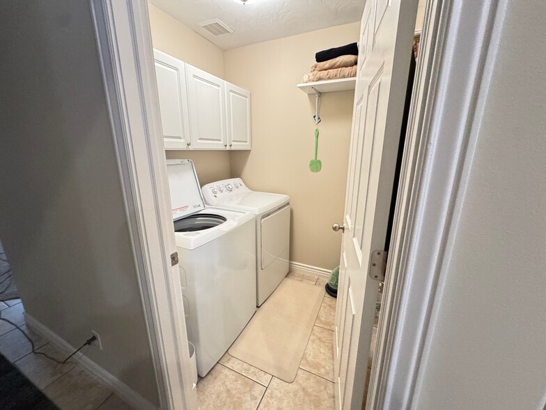 Building Photo - 90 Pheasant Dr