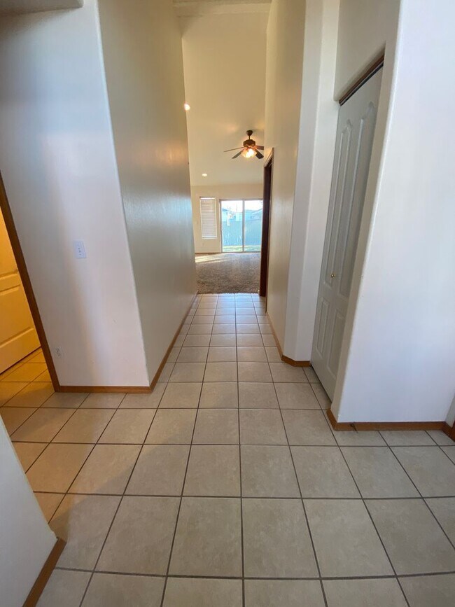 Building Photo - April Rent Free - House with Triple Car Garage