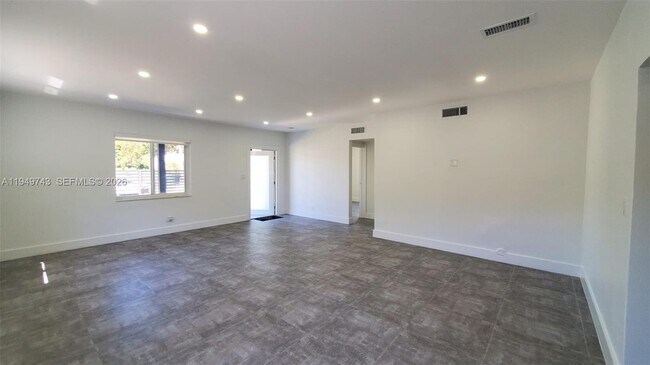 Building Photo - 238 NW 45th St