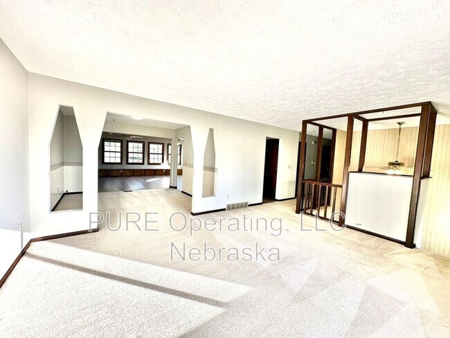 Building Photo - 13007 S 35th St