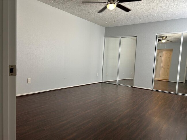 Building Photo - 12562 Newbrook Dr