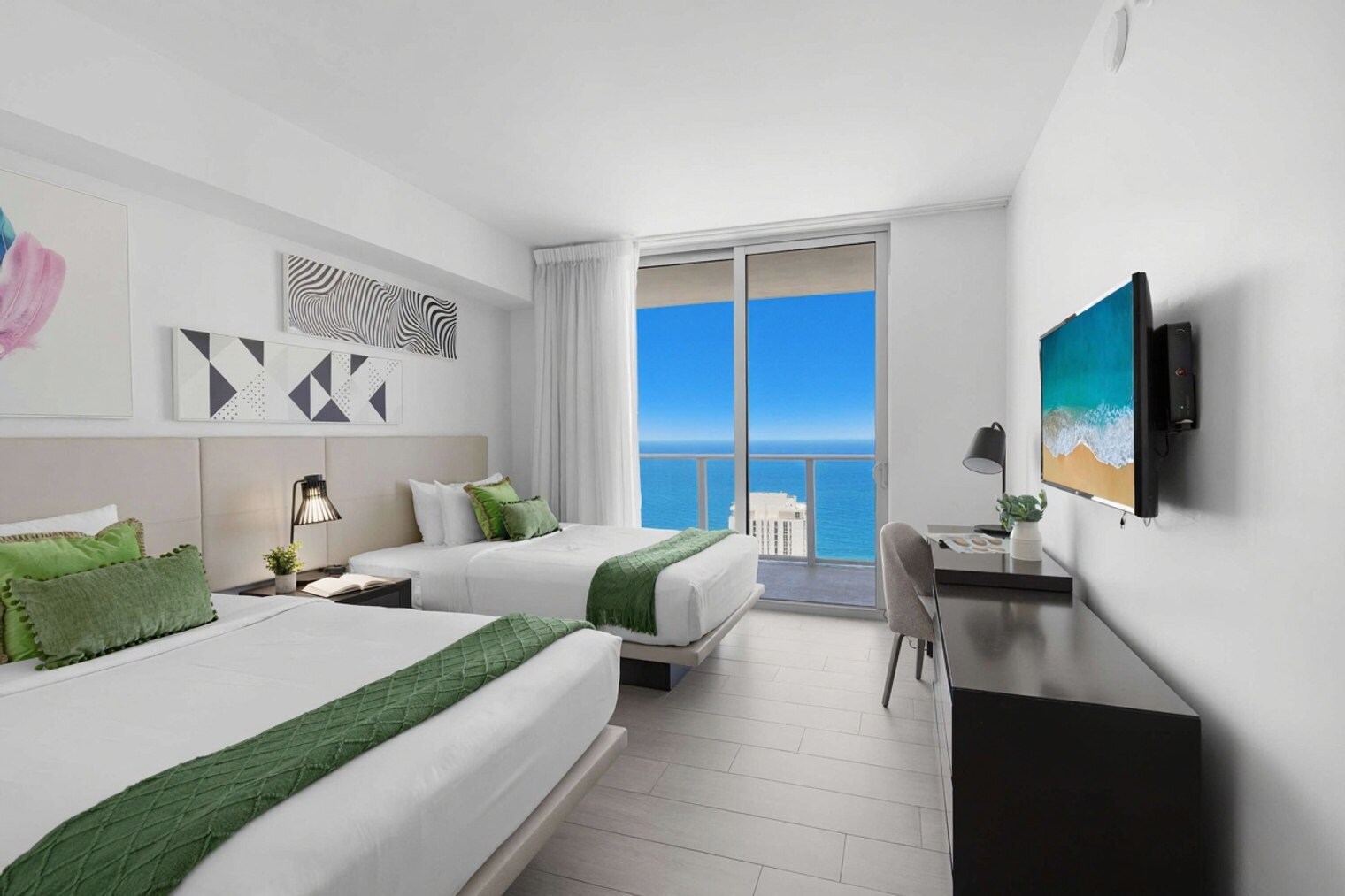 Building Photo - 4010 S Ocean Dr