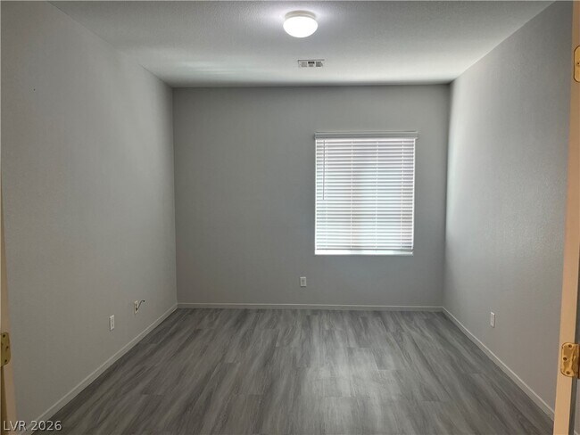 Building Photo - 10922 Moonbeam Glow Ln