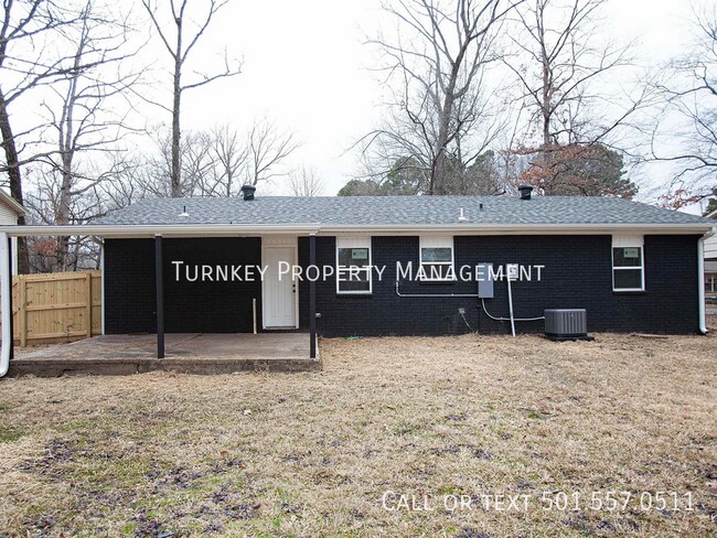 Building Photo - 54 Pheasant Run Dr
