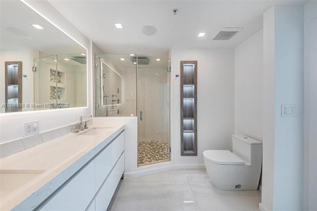 Building Photo - 360 CONDO