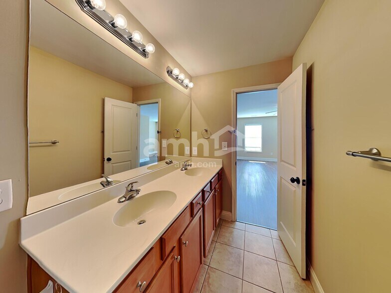 Building Photo - 2113 Stancil Point Drive