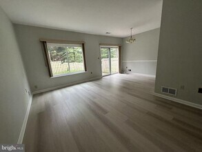 Building Photo - 156 Nathan Dr