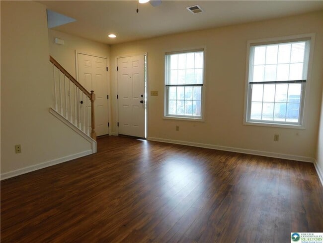 Building Photo - 821 Masslich St