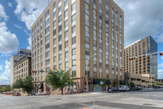 Building Photo - 710 Colorado St