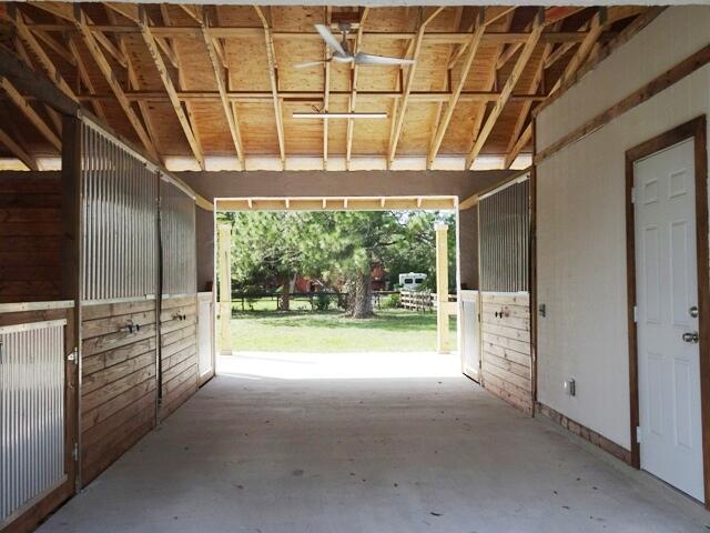 Building Photo - 819 Cindy Cir Ln