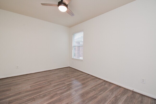 Building Photo - 12718 Boris Cove Trail