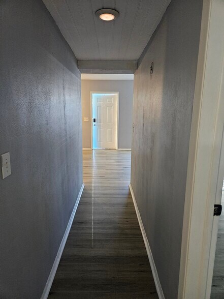 Hallway - 312 Avanda Ct