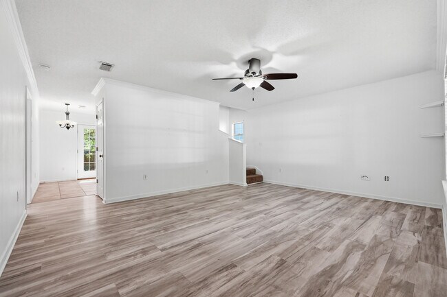 Building Photo - 357 Timber Wind Dr