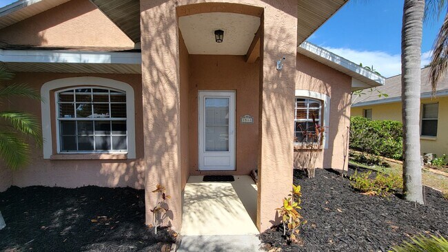 Building Photo - Fantastic 3 Bed/ 2 bath + Den ~ UTC Distri...