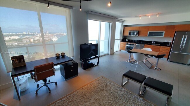 Building Photo - 253 NE 2nd St