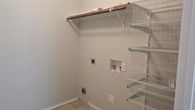 Building Photo - 6800 Oak Falls Dr