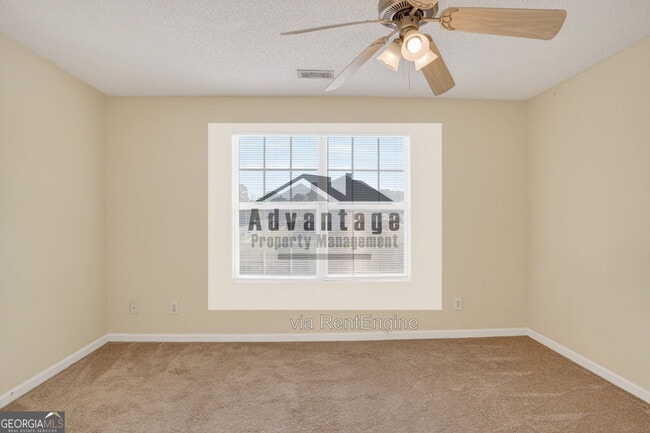 Building Photo - 8100 Oakley Cir