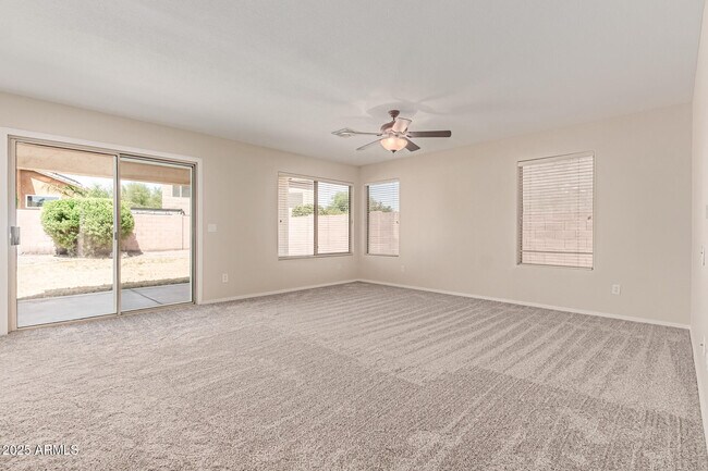 Building Photo - 2302 E Torrey Pines Pl