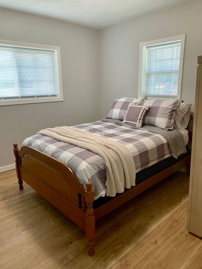 Building Photo - FURNISHED RENTAL