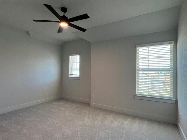 Building Photo - 2612 Brushwood Mdw