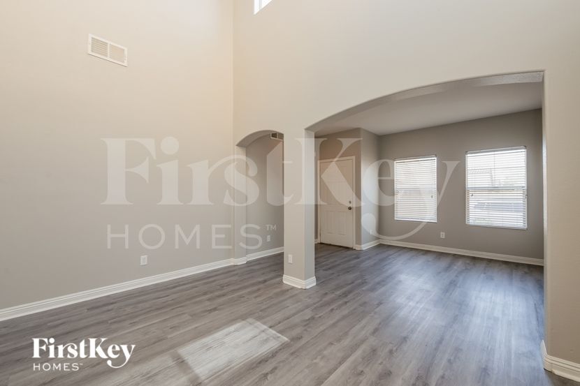 Building Photo - 1708 Mizzenmast Ave