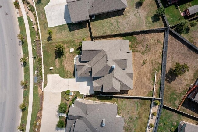 Building Photo - 1105 Legacy Xing