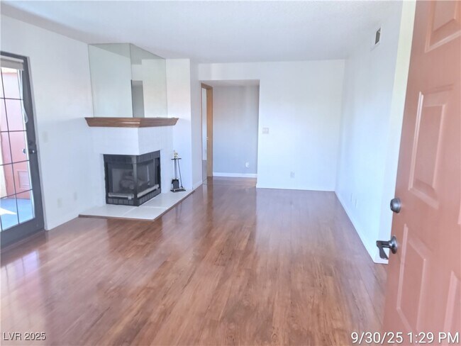Building Photo - 4221 Gannet Cir