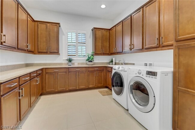 Building Photo - 5166 Andros Dr