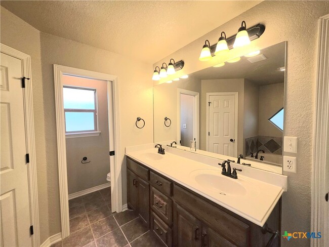 Building Photo - 5020 Sean Patrick Glen