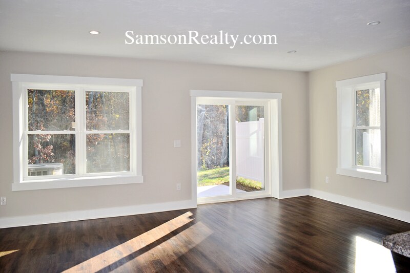 Building Photo - 121 Allura Ln