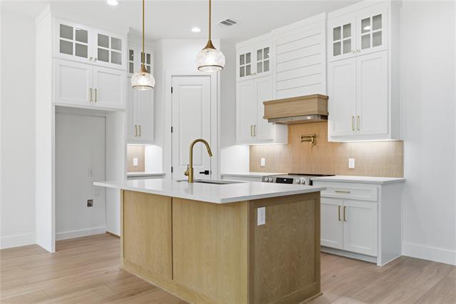 Building Photo - 200 Dover Dr