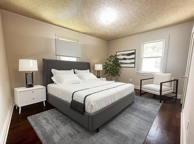 Building Photo - Beautifully Renovated 3 Bedroom 1 Bath Home