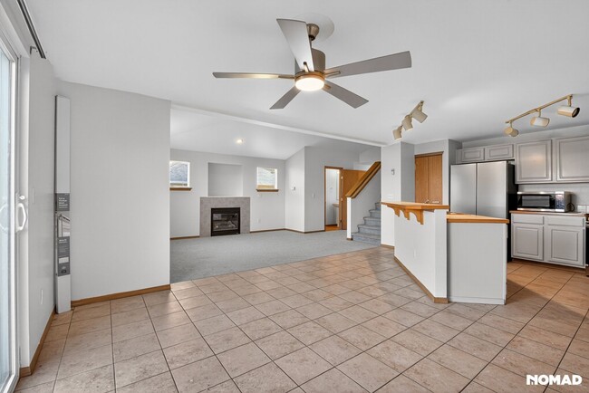 Building Photo - Charming 3BR Townhome in Lacey