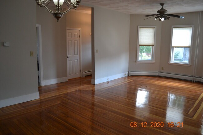 Primary Photo - 99 3rd St