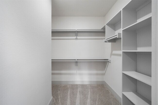 Building Photo - 7242 St Augustine St