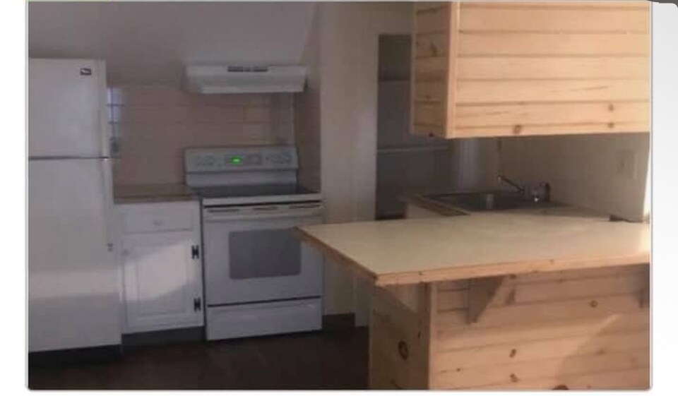 Building Photo - 285 Main St