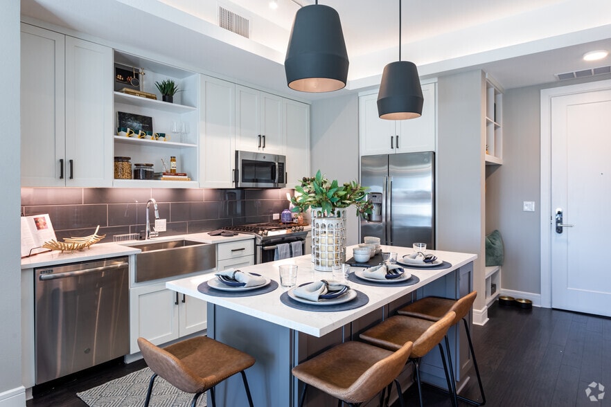 The Ryan - 188 E Jefferson St Phoenix AZ 85004 | Apartment Finder