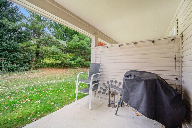 Building Photo - 2765 Barclay Way