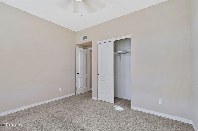 Building Photo - 14853 Tierra Escape Ave