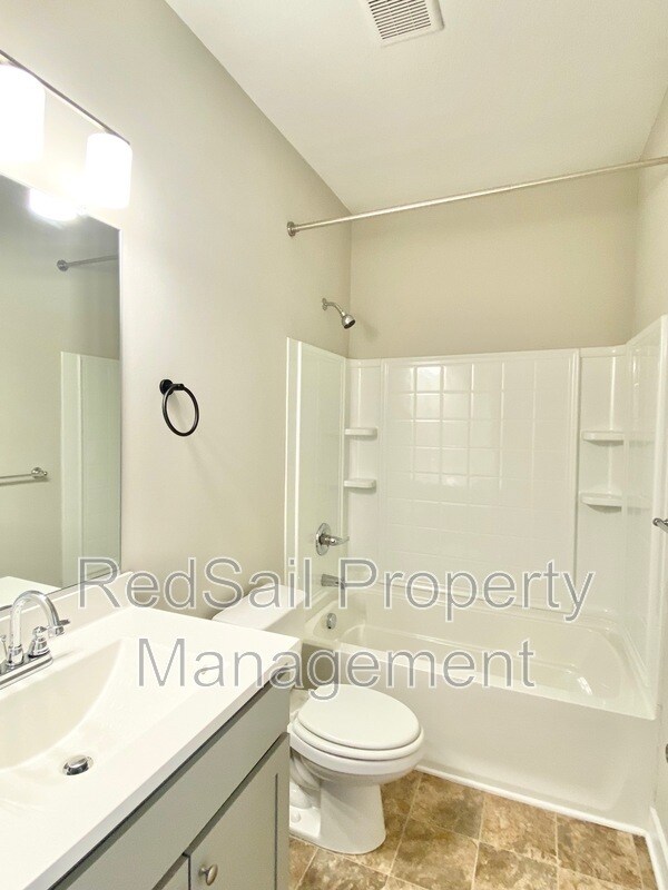 Building Photo - 1008 Celia Ct