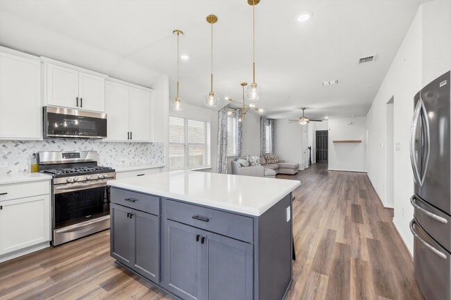 Building Photo - Charming 3-Bedroom Home in Desirable New Braunfels Neighborhood