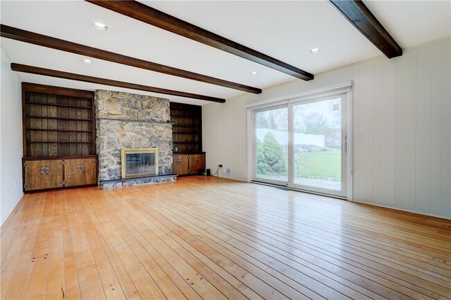 Building Photo - 399 French Rd